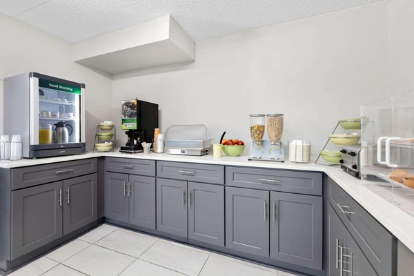 Quality Inn Nashville - Opryland Area Image #4 Quality Inn Nashville - Opryland Area Image #4