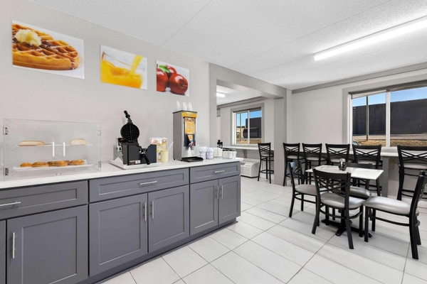Quality Inn Nashville - Opryland Area Image #7 Quality Inn Nashville - Opryland Area Image #7