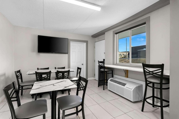 Quality Inn Nashville - Opryland Area Image #8 Quality Inn Nashville - Opryland Area Image #8