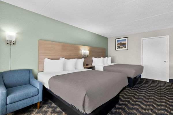 Quality Inn Nashville - Opryland Area Image #12 Quality Inn Nashville - Opryland Area Image #12
