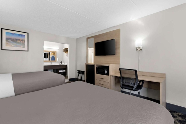 Quality Inn Nashville - Opryland Area Image #15 Quality Inn Nashville - Opryland Area Image #15