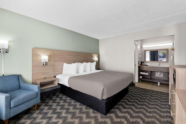 Quality Inn Nashville - Opryland Area Image #34 Quality Inn Nashville - Opryland Area Image #34